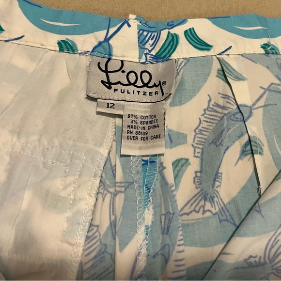 Lilly Pulitzer Blue Design Shorts, Size  12 - Picture 4 of 4